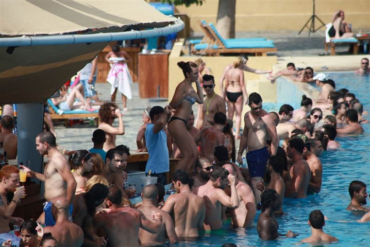 The Sunday Club at Cyan
